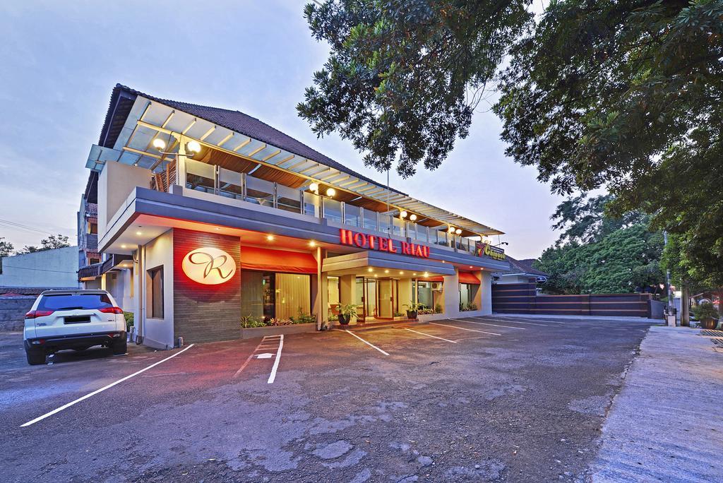 Hotel Riau Bandung Exterior photo