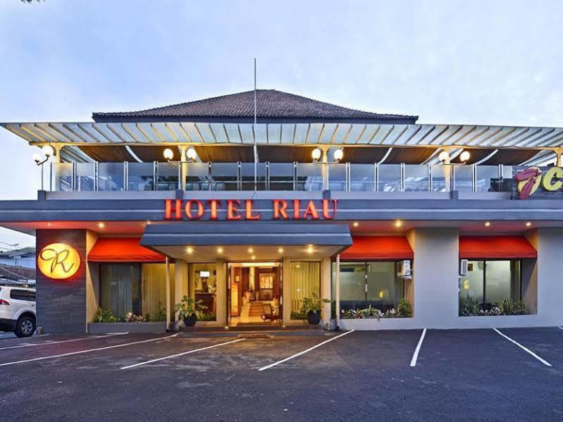 Hotel Riau Bandung Exterior photo